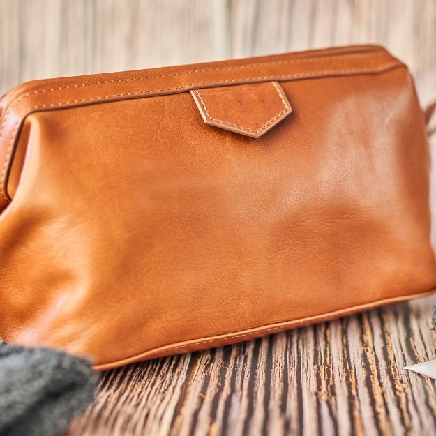Leather Washbag